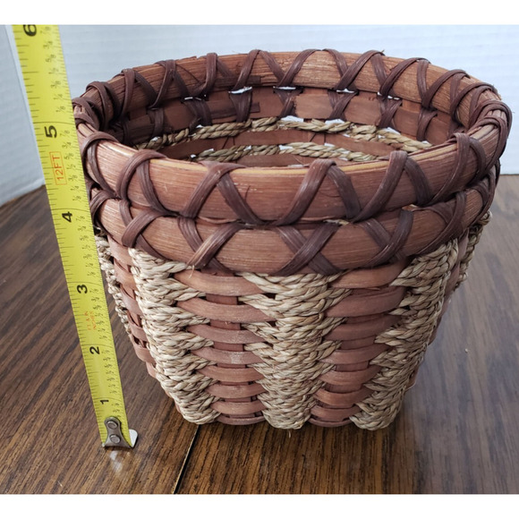 Woven Wicker and Rope Weaved Small 5 Inch Wooden Basket - Picture 9 of 9
